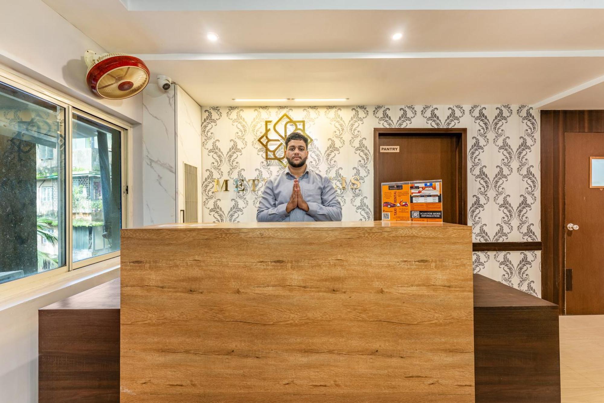 Metropolis Business Hotel Panadzsi Kültér fotó