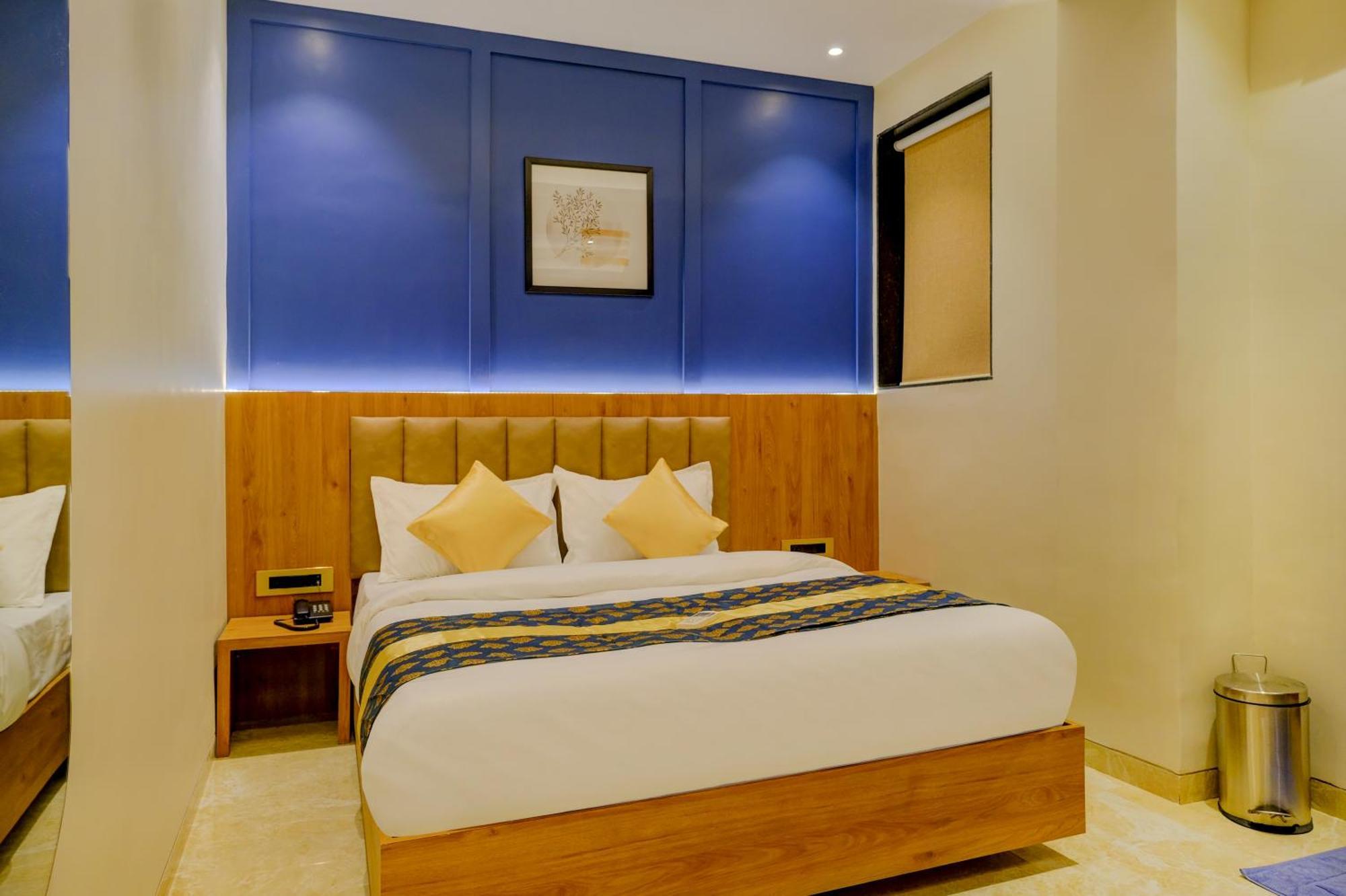 Metropolis Business Hotel Panadzsi Kültér fotó