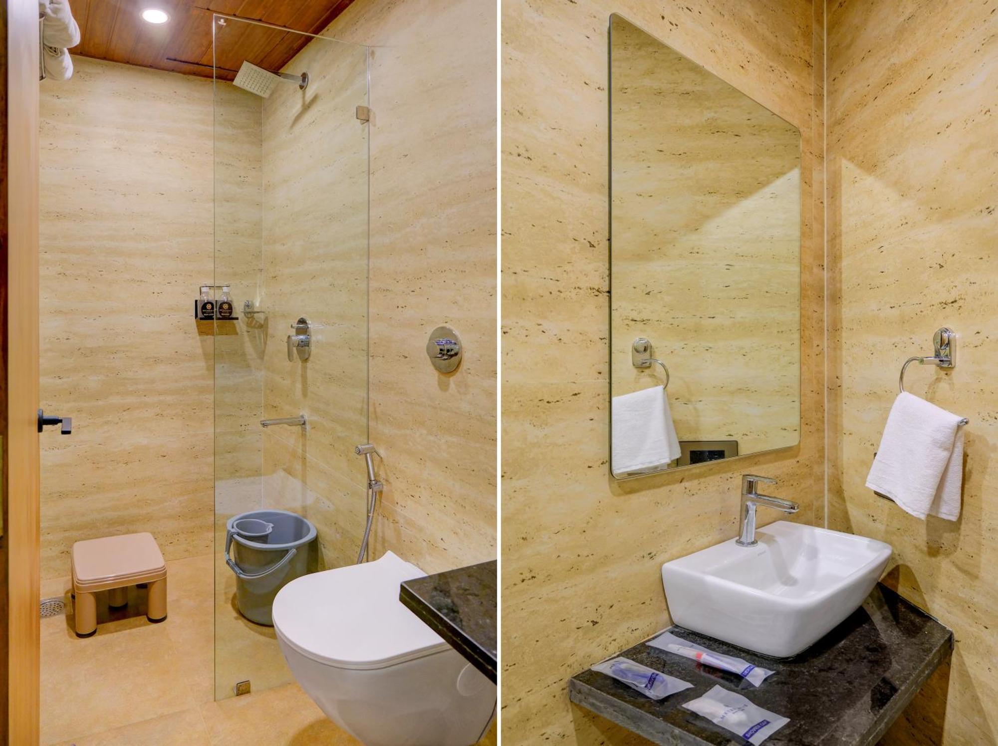 Metropolis Business Hotel Panadzsi Kültér fotó